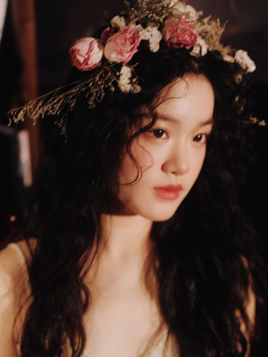 限量韩系黑长直睡衣护士必备超好看的法式少女写真复古温柔的少女。微醺，就第4张